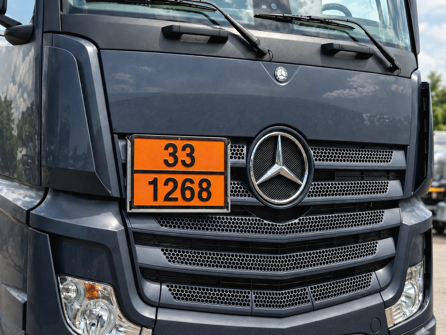 33-1268 PETROL DAMITIKLARI Tanker Levhası
